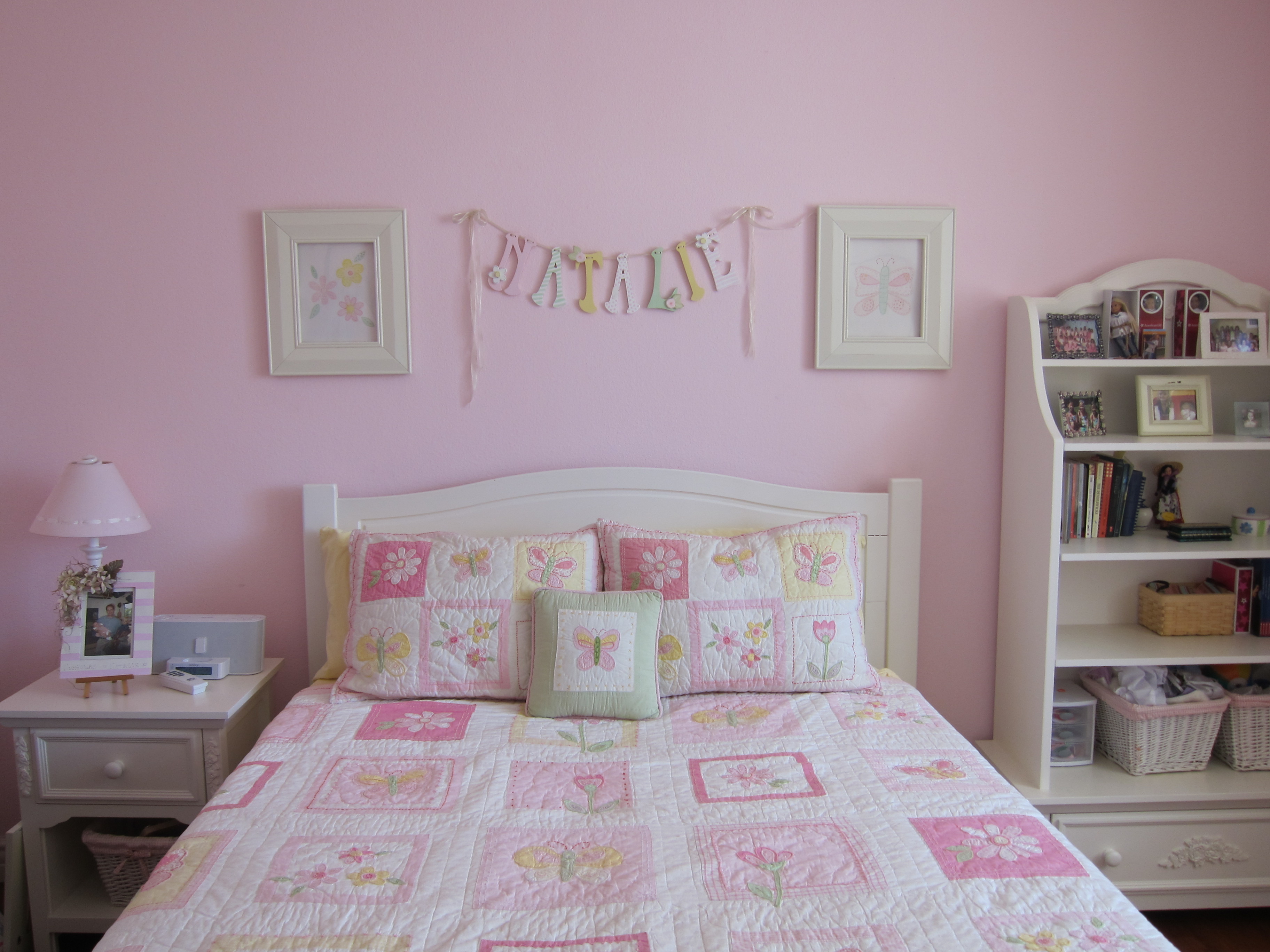 All Pink Colors Adorable Light Pink Bedroom Design Ideas Using Lovely Bookshelf And Vintage White Bedroom Furniture Also Wall Ornament Pink Girl Bedroom Interior Design Helda Site Furnitures Home Design
